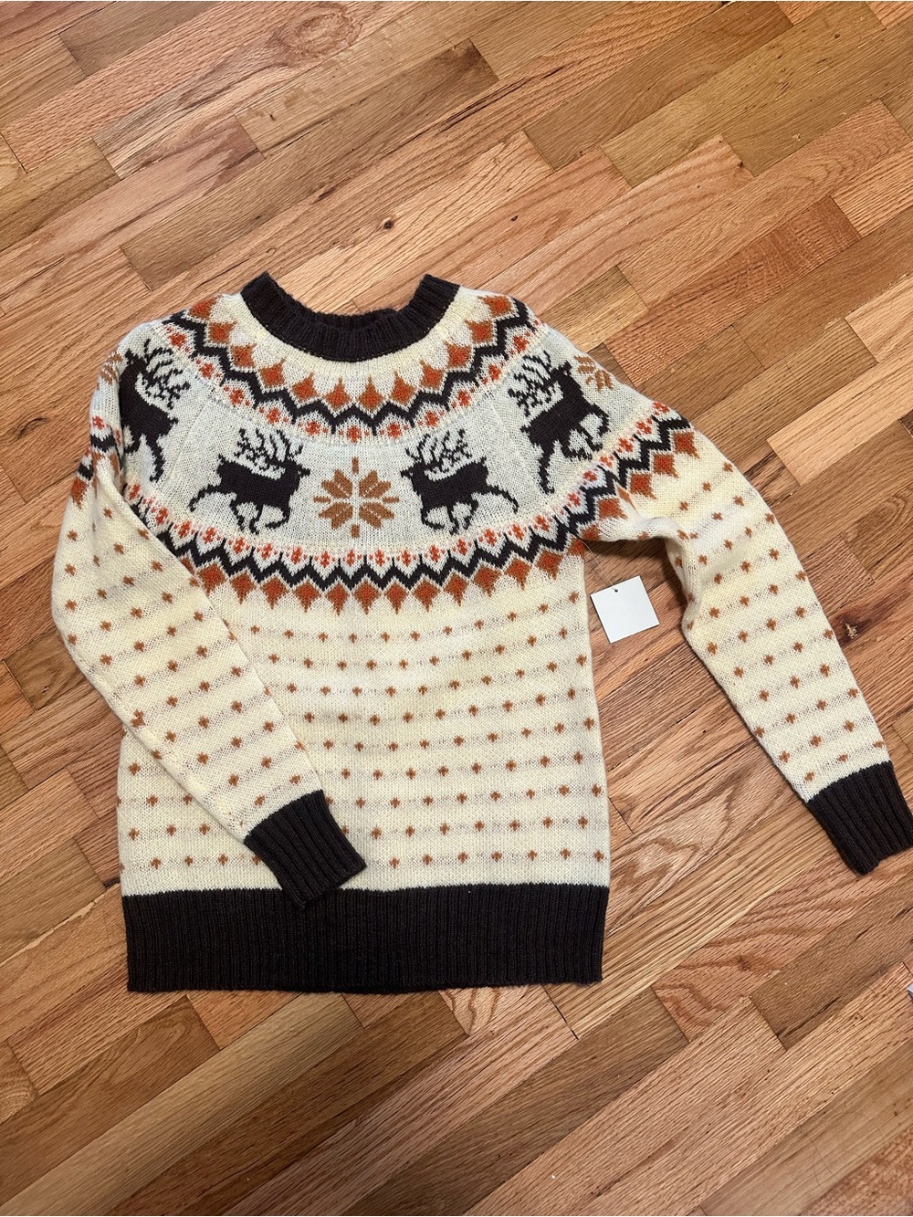 Kiel James Patrick Sweater - Picture 2 of 4